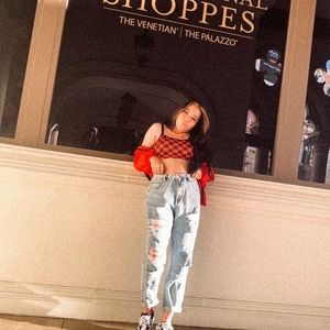 Meet your Posher, Stephanie rennei